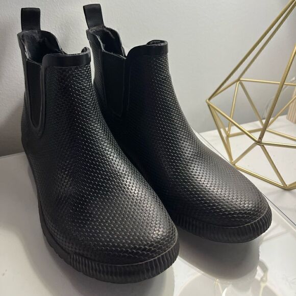 Cougar Rain Boots - Picture 2 of 5